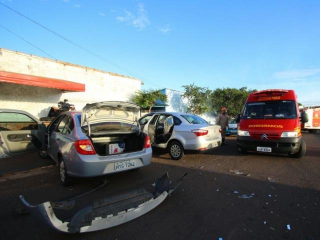 Motorista passa mal e se envolve em colisão na avenida Tamandaré