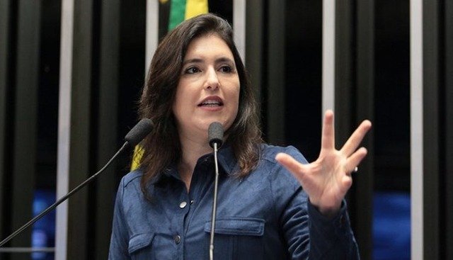 ‘Errou na forma e conteúdo’, diz senadora Simone Tebet sobre pronunciamento de Bolsonaro