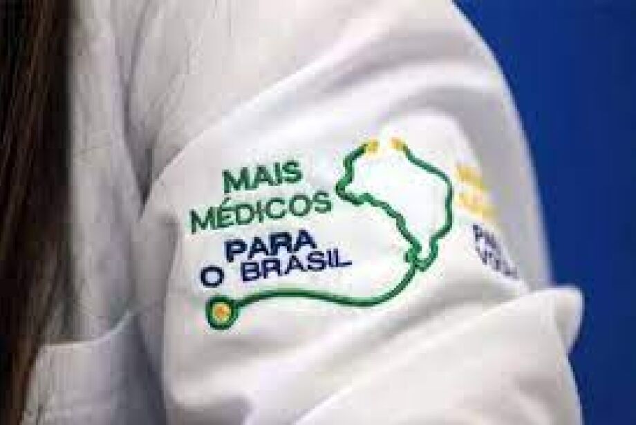 Novo Mais Médicos deve diminuir déficit, mas mantém desafio de fixar profissionai