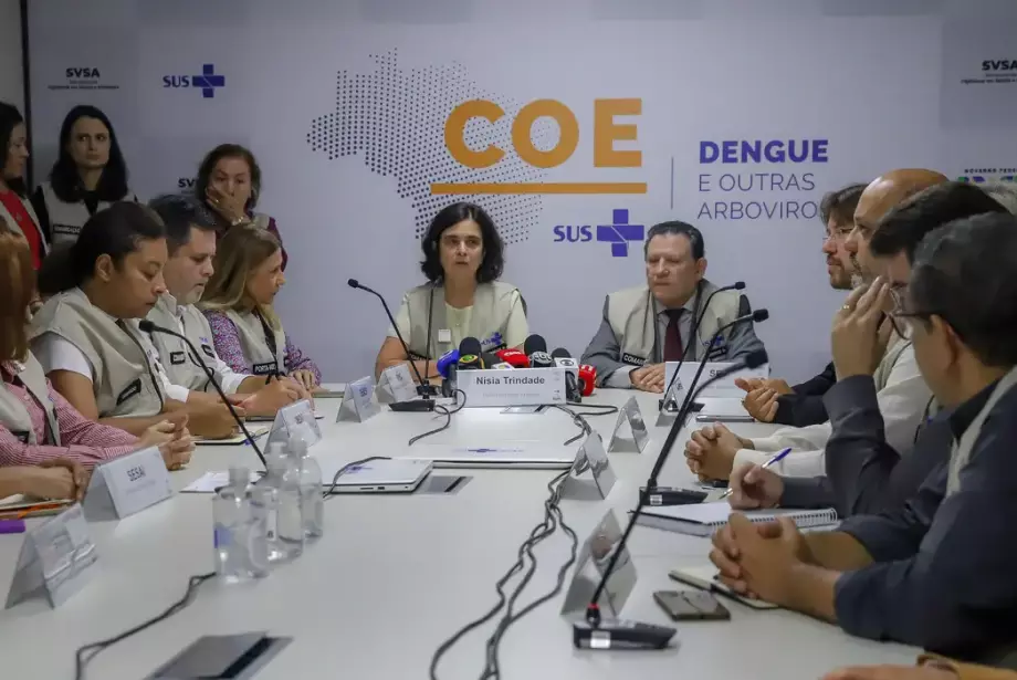 Ministério da Saúde estuda ampliar oferta da vacina contra dengue