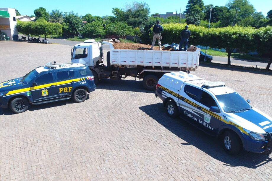 PRF intercepta caminhão com 12 toneladas de maconha e faz maior apreensão do ano em Jardim