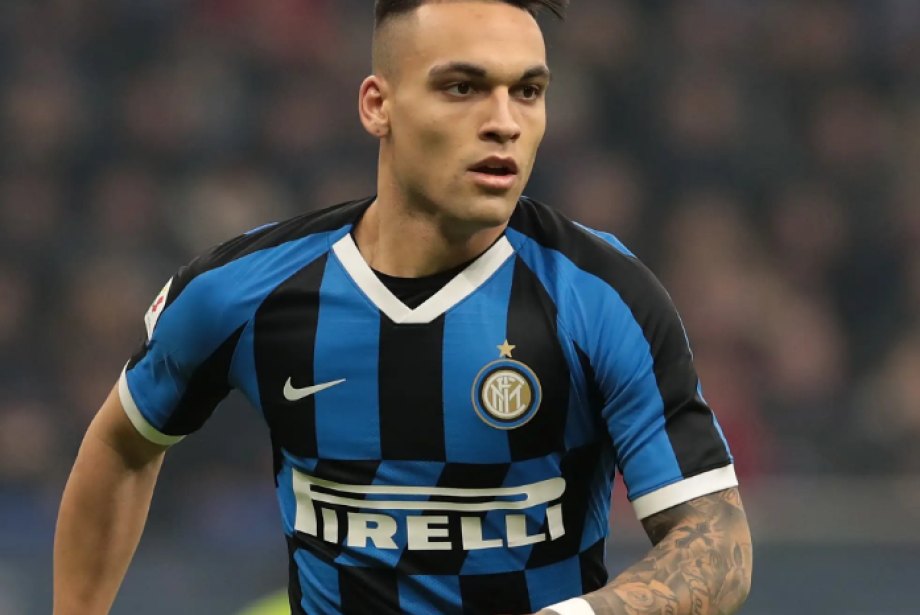 Lautaro Martinez perde gols, mas Inter bate Atalanta e está na final da Supercopa da Itália