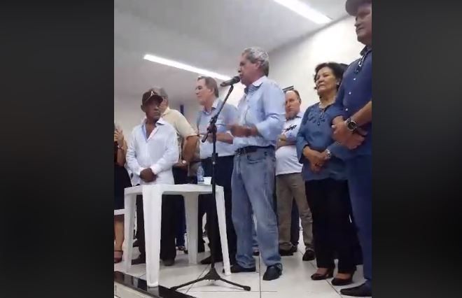 Em clima de campanha, Puccinelli discursa ao lado de Marun em Coxim