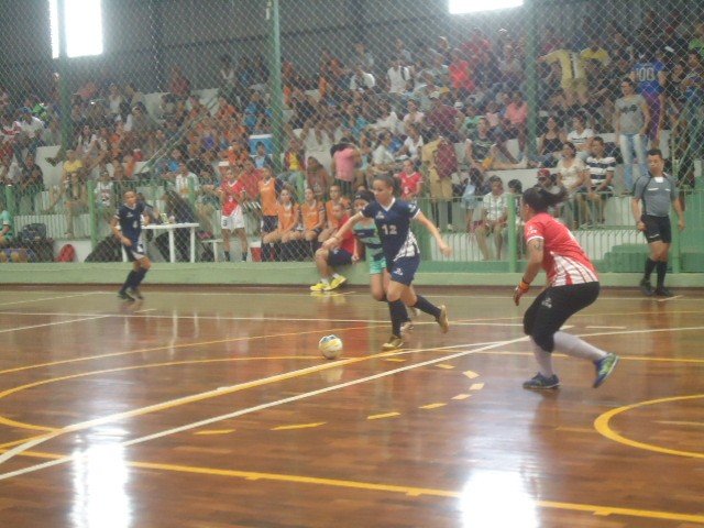 Mulheres estreiam sábado na Copa Pelezinho com entrada aberta ao público