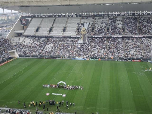 Corinthians e Fluminense abrem oficialmente 1ª rodada do Brasileirão