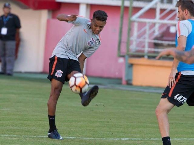 Corinthians visita time venezuelano em busca de vaga nas oitavas de final