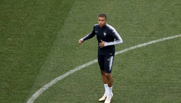De Bruyne, da Bélgica, alerta para o perigo que o francês Mbappé representa