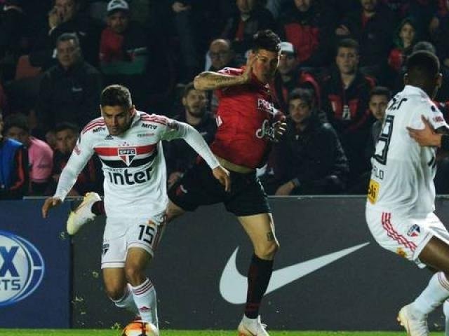 São Paulo perde nas penalidades para o Colón e está fora da Sul-Americana
