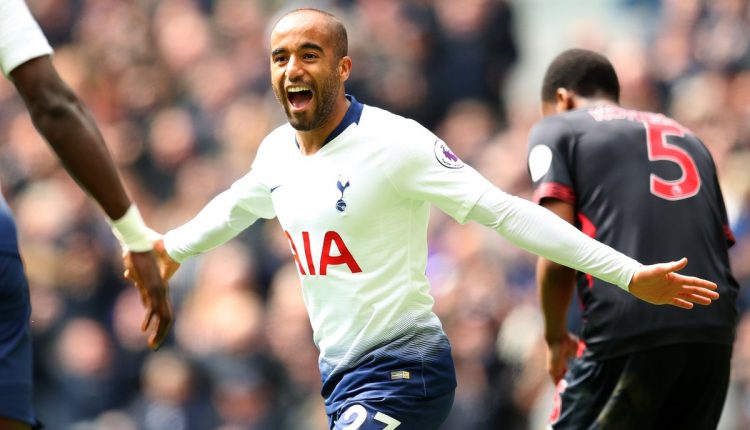 Com três gols de Lucas, Tottenham goleia lanterna e sobe na classificação
