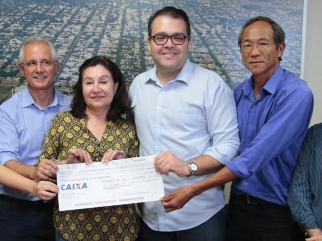 Câmara “devolve” R$ 4,5 milhões para prefeitura pagar merenda e médicos