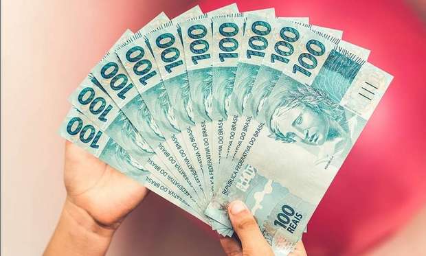 Em 2020 o salário minimo será de R$ 1.039, segundo governo