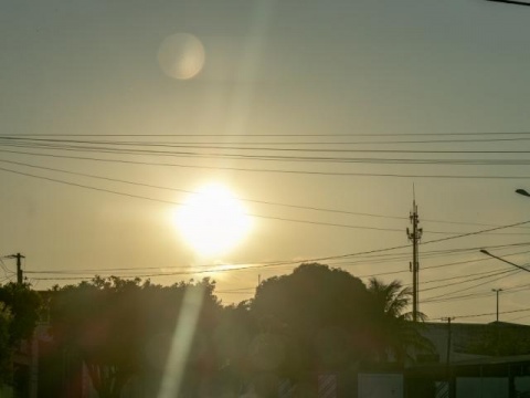Inmet prevê início de semana com céu parcialmente nublado e chuva isolada