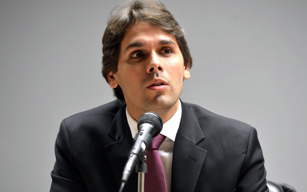 Presidente do INSS pede demissão; secretário de Previdência assume
