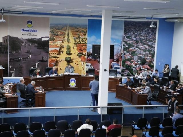 Câmara começa a julgar quebra de decoro de vereador réu por corrupção