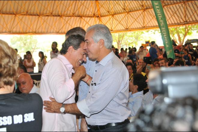Em primeira agenda pública do ano, Azambuja e Marcos Trad demonstram sintonia