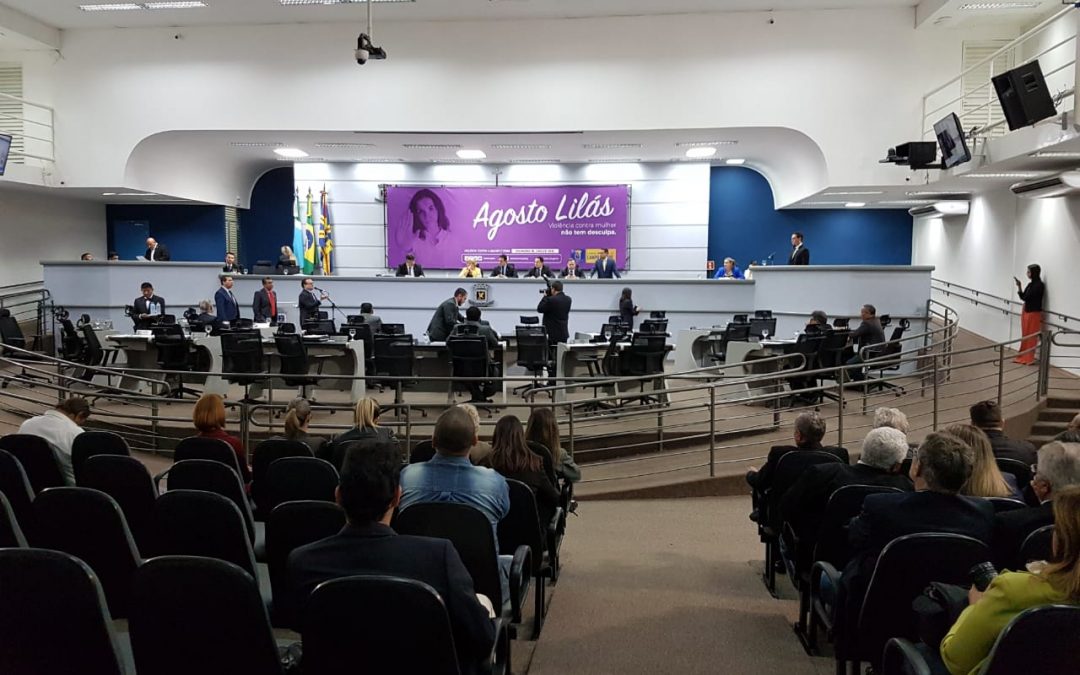 Câmara vota lei que prevê ações contra violência e exploração de crianças e adolescentes