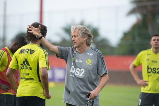 Jorge Jesus deve voltar a treinar Flamengo em maio
