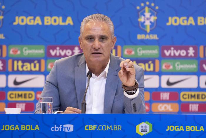 Tite diz que Neymar não é insubstituível e que seu auge foi no Barcelona