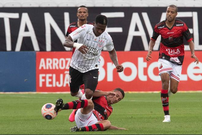 Corinthians reduz 25% nos salários dos jogadores