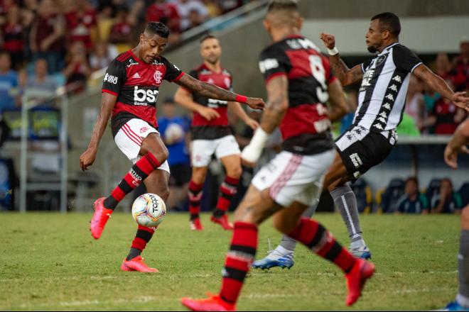 Flamengo reduzirá salários do elenco em 25% por dois meses