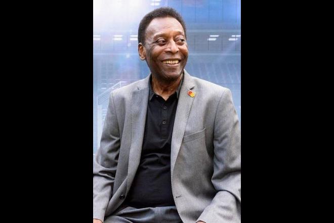 Pelé adere à campanha nas redes sociais contra o racismo