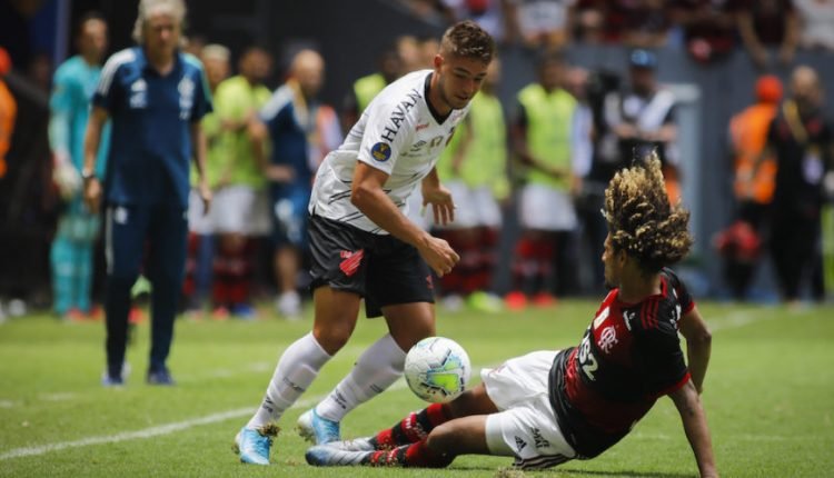 Brasileirão desafia logística e faz times se preocuparem com hotéis e aeroportos