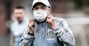 Técnico do Santos critica proposta da CBF de iniciar Brasileirão em agosto