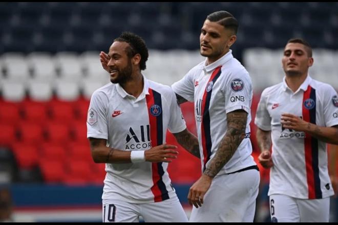 Neymar dá show em goleada do PSG em amistoso