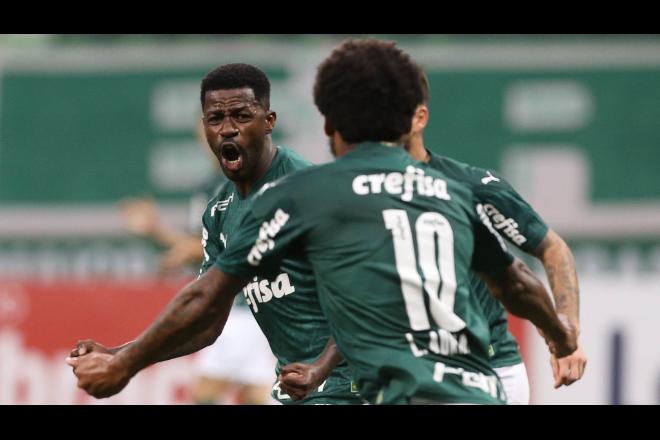 Palmeiras vira no final e rebaixa o Água Santa