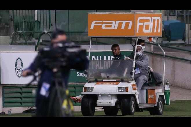 Viña treina sem restrições e reforça o Palmeiras; Felipe Melo deve ficar fora