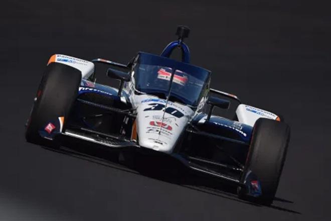 Sato segura Dixon e conquista a segunda vitória nas 500 Milhas de Indianápolis