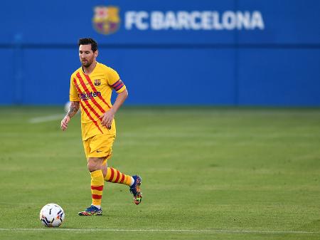 Messi joga, Coutinho marca e Barcelona vence amistoso de pré-temporada