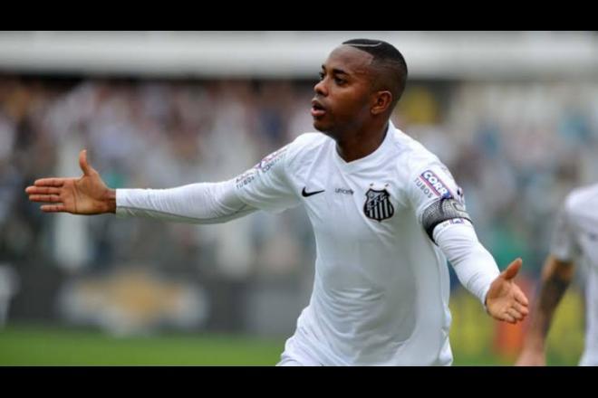 Criticada por condenação, volta de Robinho tem apoio de Cuca e atletas santistas
