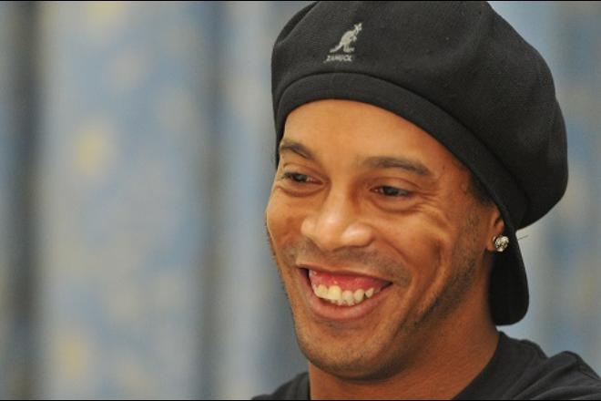 Ex-jogador de futebol, Ronaldinho Gaúcho testa positivo para coronavírus