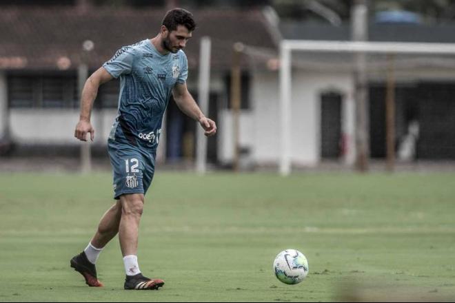Auxiliar lamenta desfalques do Santos no Equador: ‘Não temos certeza de nada’
