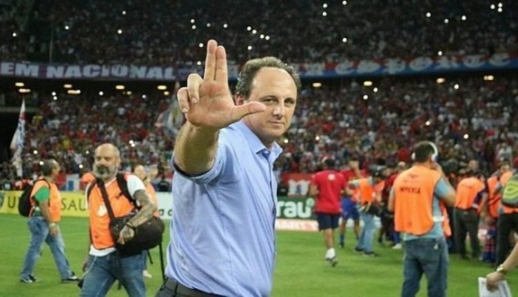 Rogério Ceni deixa o comando do Fortaleza e deve ser anunciado pelo Flamengo