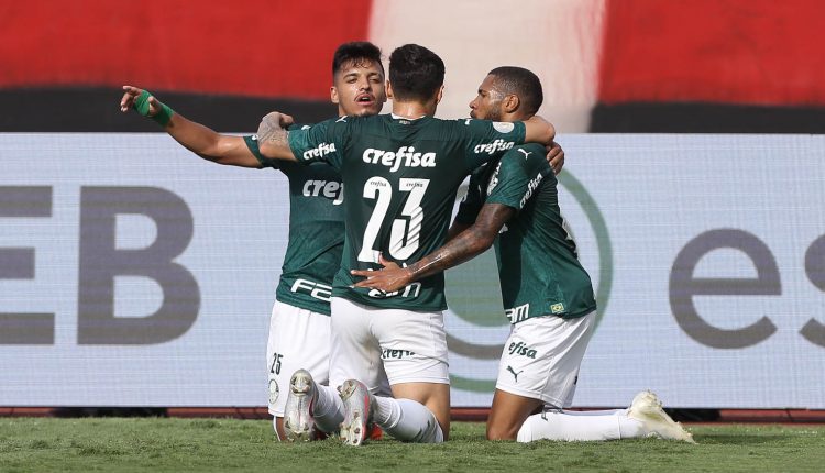 Palmeiras faz 3 a 0 no Ceará e fica perto da vaga na semifinal da Copa do Brasil