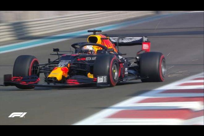 Verstappen supera Bottas e Hamilton e conquista última pole do ano na Fórmula 1