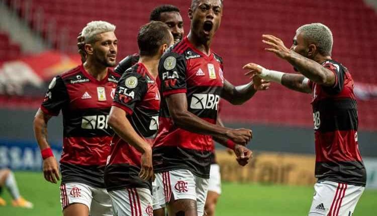 Flamengo derrota o Palmeiras e entra com força na briga pelo título do Brasileiro