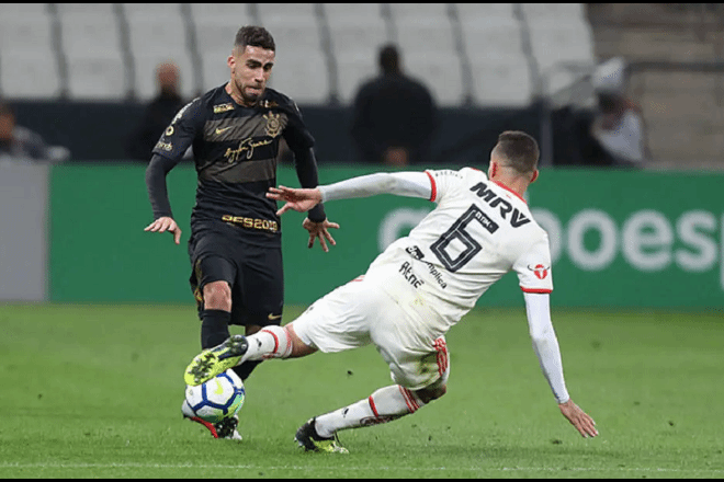 Gabriel sofre lesão na coxa e pode desfalcar o Corinthians contra o Vasco