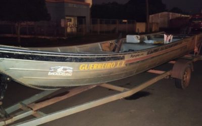 Polícia Militar Ambiental de Mundo Novo autua infrator em R$ 1 mil por pesca ilegal e apreende barco, motor e petrecho de pesca