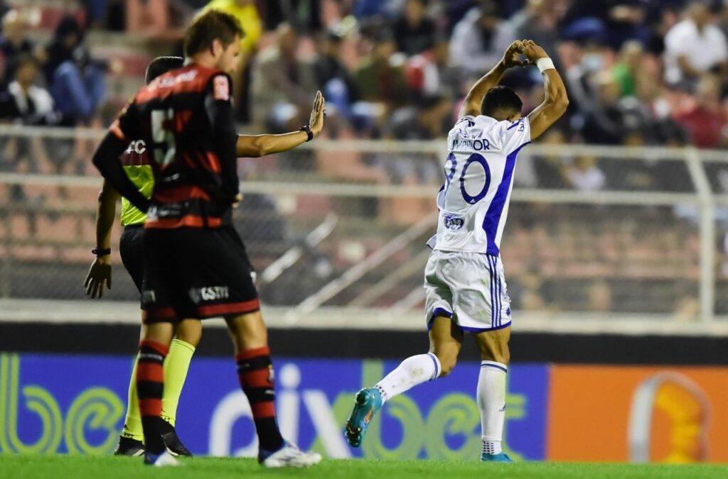 Fora de  casa, Cruzeiro empata com Ituano pela serie B