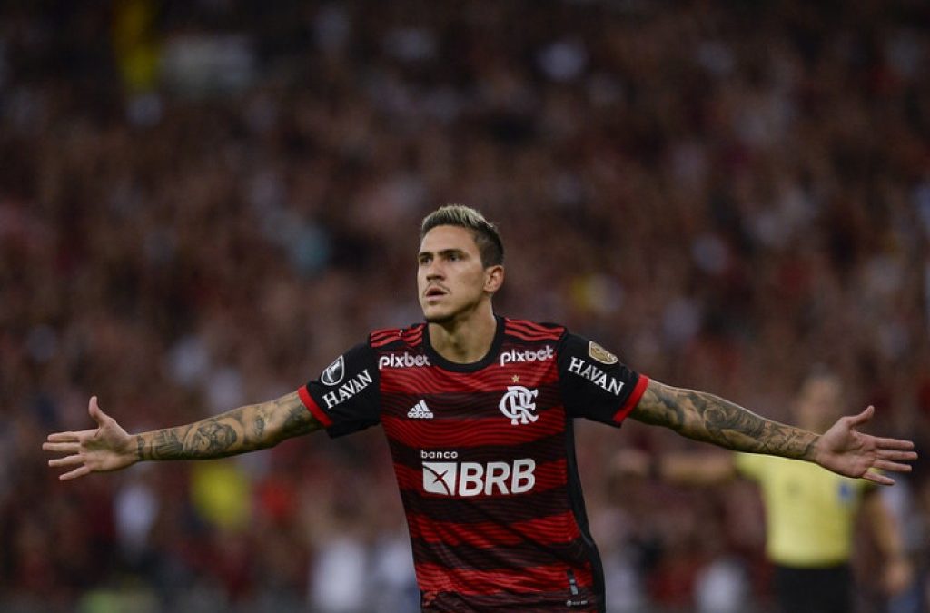 Flamengo vence Tolima e avança às quartas de final da Libertadores