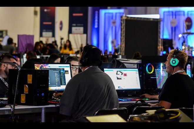 Indústria de Software e Serviços de TIC cresceu 6,5% em 2021