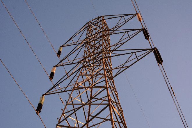 Aneel define na próxima terça-feira (26) a redução nas contas de energia de MS