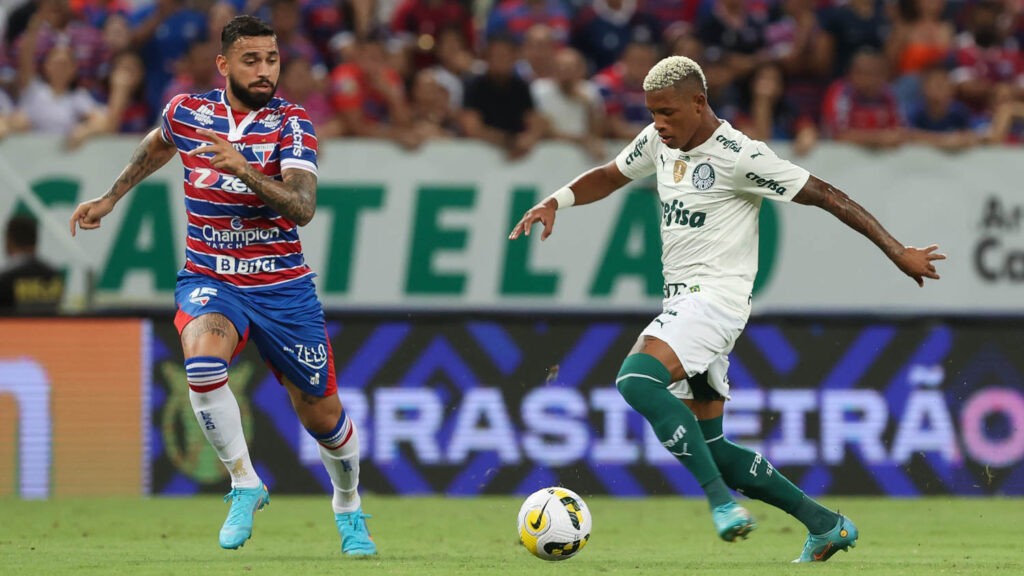 Palmeiras empata com Fortaleza no Castelão
