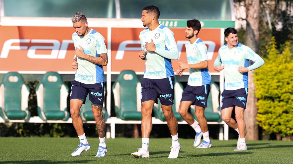 Murilo comenta fase artilheira em dia de treino Técnico-tático na academio de futebol