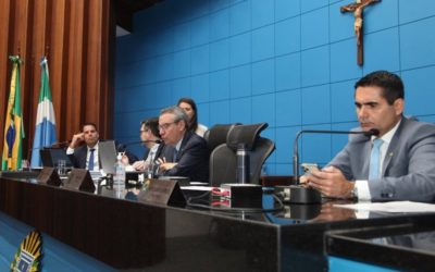 Deputados devem apreciar seis projetos na sessão desta quarta-feira