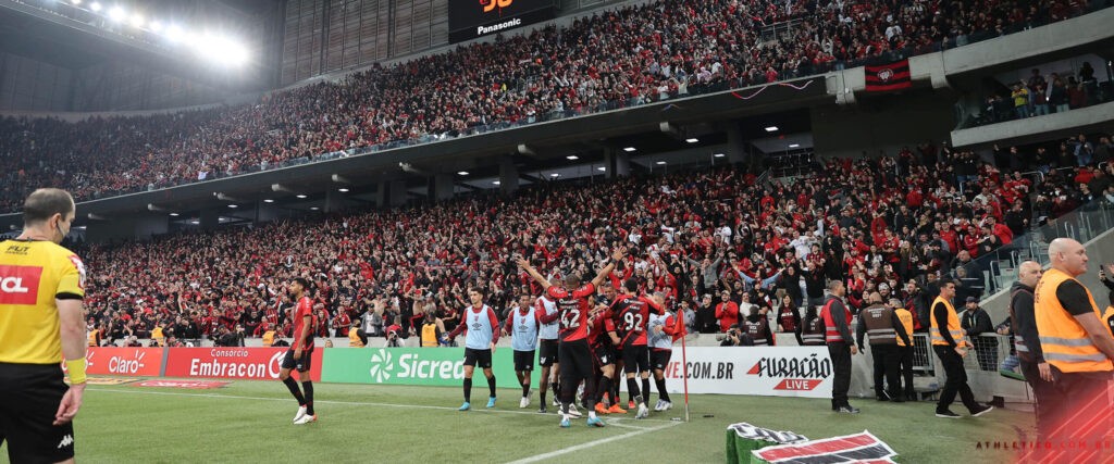 Furacão ganha do Bahia e está classificado.