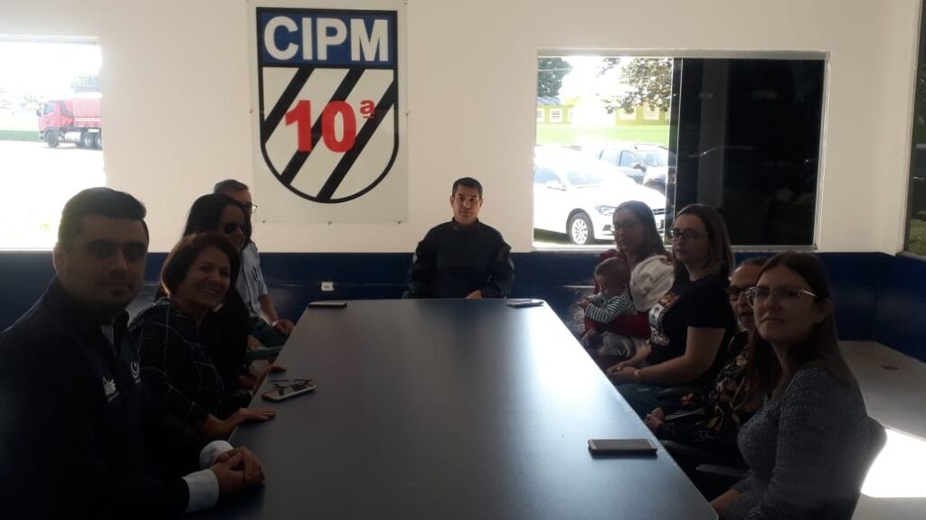 Comandante da 10ªCIPM recebe visita de moradores do bairro Coophavila e liderança comunitária do bairro São Conrado